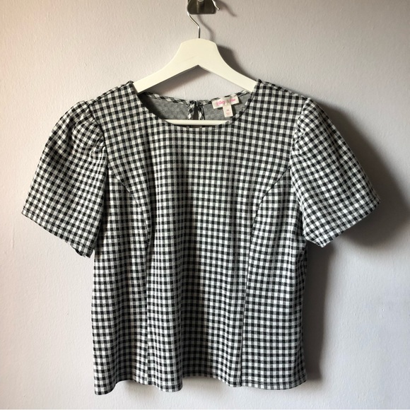 Riley & Rae Plais Top - Picture 4 of 4